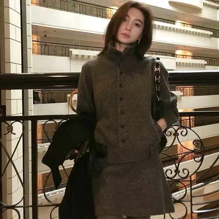 秋冬穿搭一整套显瘦韩系复古立领针织开衫短裙子套装气质两件套女