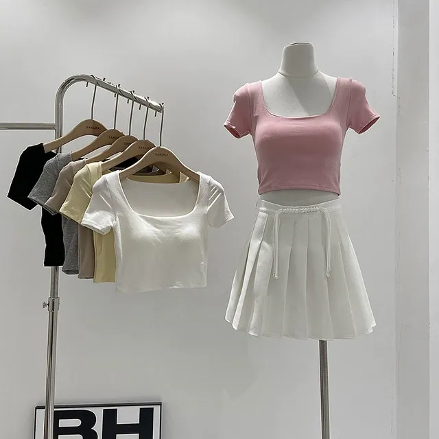 2024夏季韩版方领露锁骨带胸垫短袖显瘦T恤衫女百搭短款套头上衣