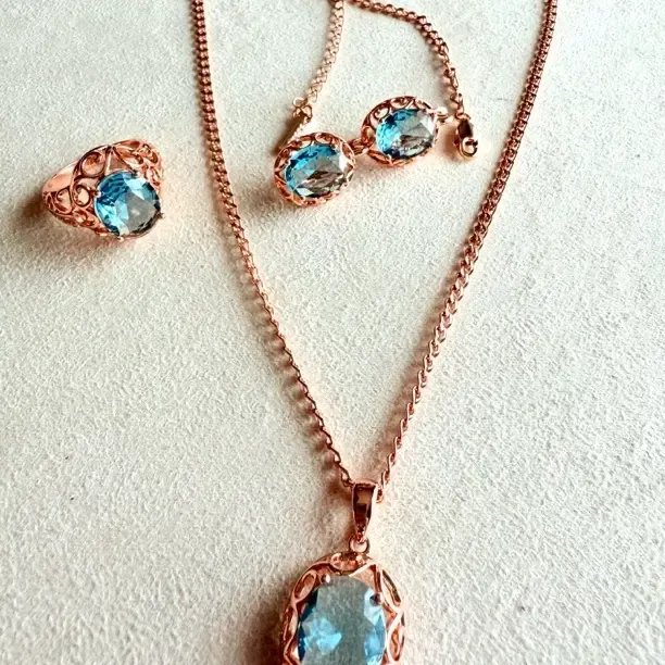 纯铜仿水晶项链 新款时尚روسىيە دېڭىز كۆك بىرتو 