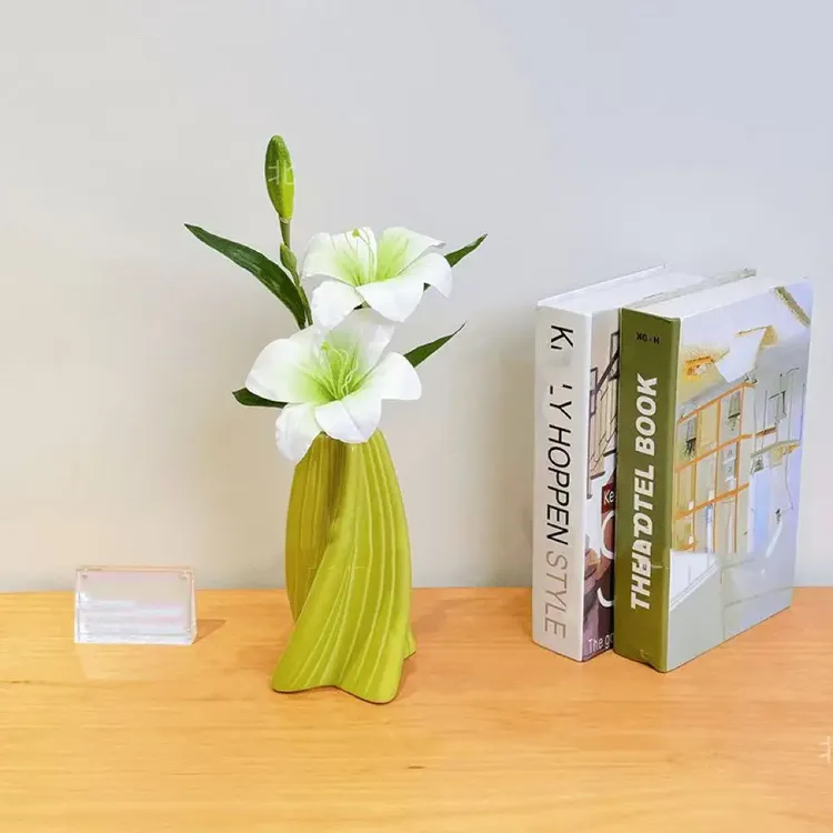 轻奢百合花手感假花仿真花塑料花瓶客厅摆件摆设餐桌桌面房间装饰