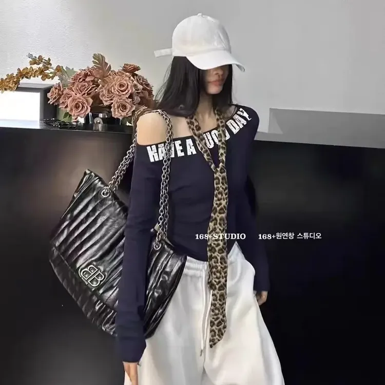 长袖女士字母修身型套装性感风不对称蓝色T恤打底显瘦设计师
