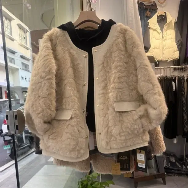 奶咖灰色小香风女士宽松一体冬季气质时尚外套