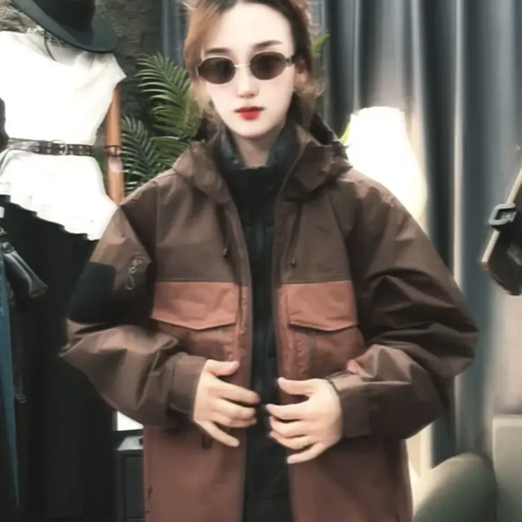 男女同款冲锋衣 加羽绒服 两件套TF-930连帽夹克长袖防男防水拼接