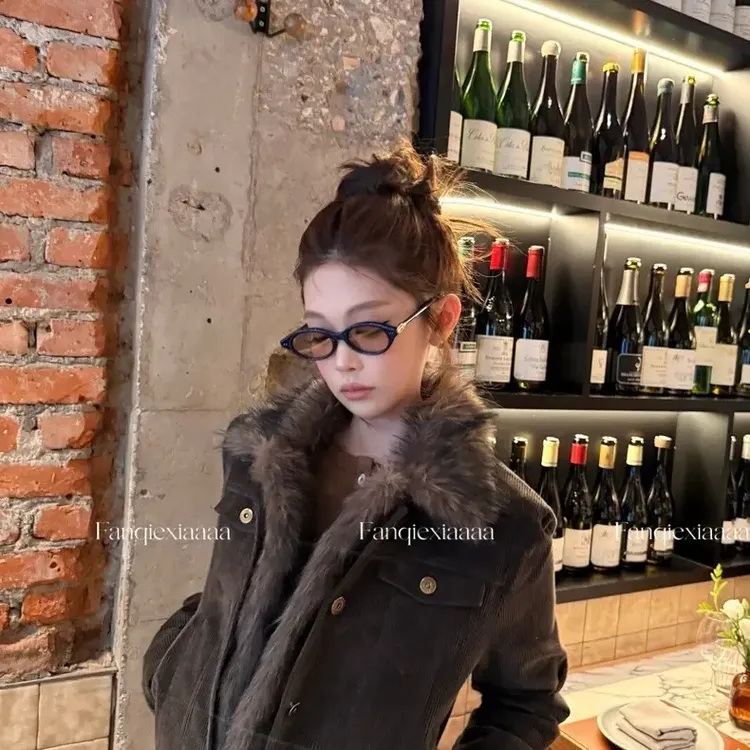 【奶糖】~焦糖琥珀 复古做旧可拆卸毛领灯芯绒毛毛夹克外套女秋冬