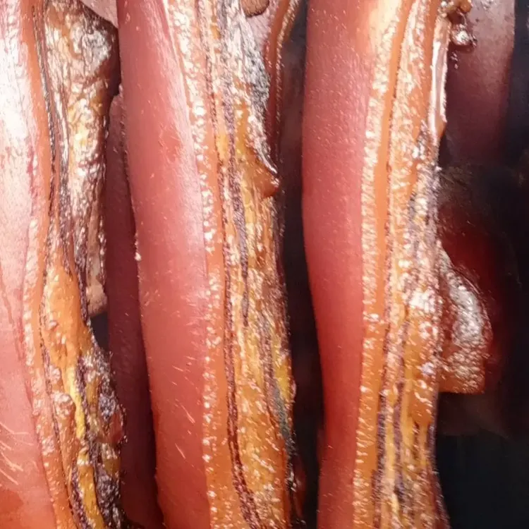 正宗柴火烟熏五花腊肉（肠）广西都安特产农家土猪风味