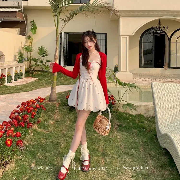 【松风茶韵】2025春季新款甜美少女显瘦开衫碎花吊带连衣裙两件套装