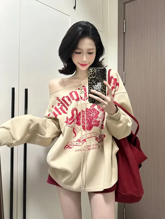 辣椒酱  秋美式复古印花绑带斜领露肩长袖卫衣女百搭宽松时尚上衣