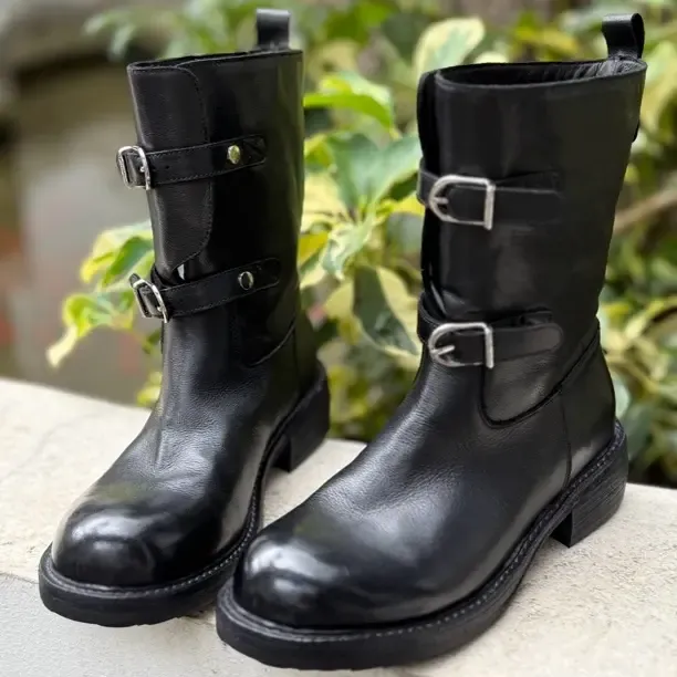爆款水染牛皮时尚黑色骑士靴复古皮带扣宽筒橡胶一脚蹬骑士靴