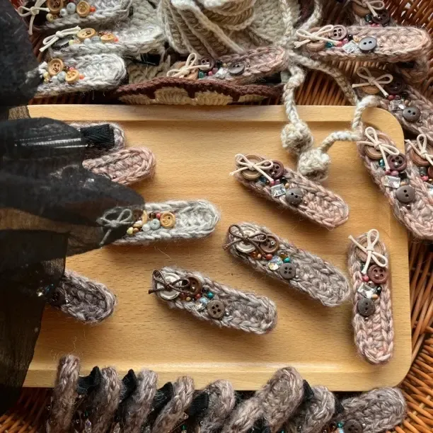 手工毛线发夹秋冬新款侧边碎发刘海夹甜美可爱发饰