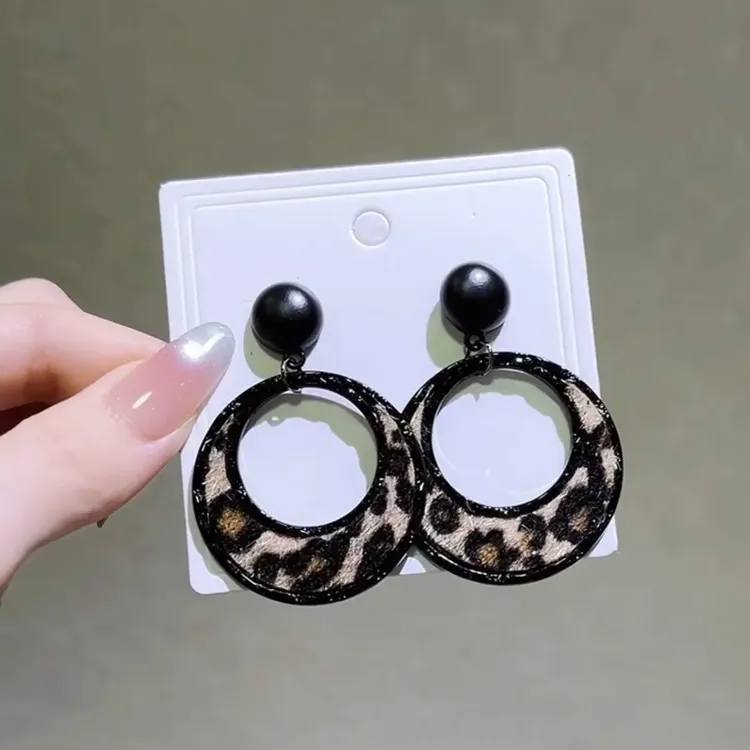 合金布艺耳饰 美拉德豹纹圆圈耳环秋冬复古高级感时尚气质耳饰
