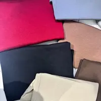 露款亲肤柔软细腻 打底衫修身