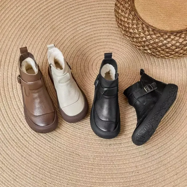 复古牛皮圆头平底短靴冬季加绒保暖防滑手工缝线百搭女靴
