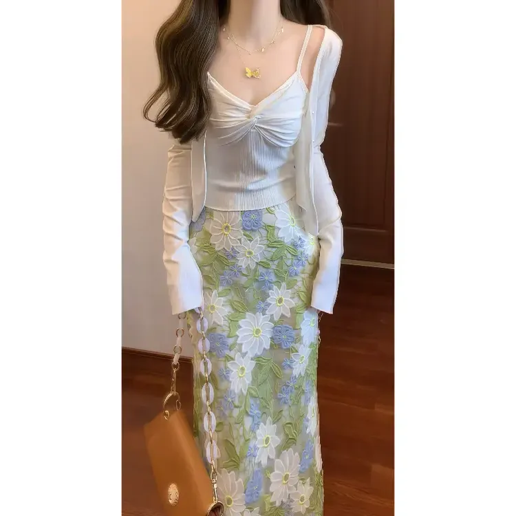 春夏重磅水溶蕾丝花朵刺绣半身裙&内搭针织吊带&防晒空调开衫