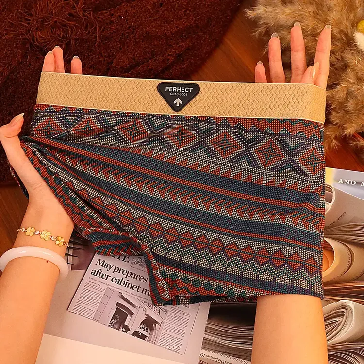 内裤女款2025新款网红爆款平角夏季薄款安全防走光女生打底四角裤