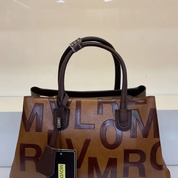 6352秋冬新款大容量时尚百搭中年妈妈单肩斜挎手提女包