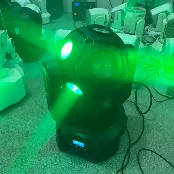 足球灯舞台灯光  