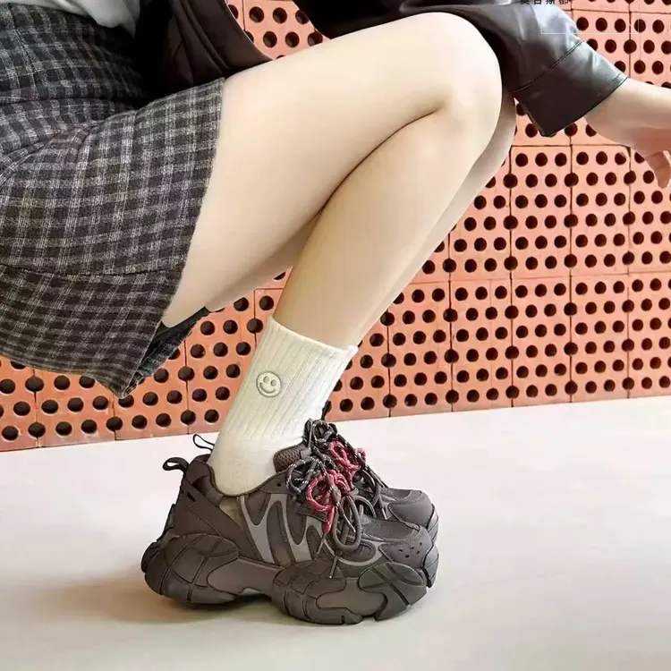 厚底轻便防滑加绒老爹鞋女秋冬季透气时尚休闲运动百搭潮流系带鞋