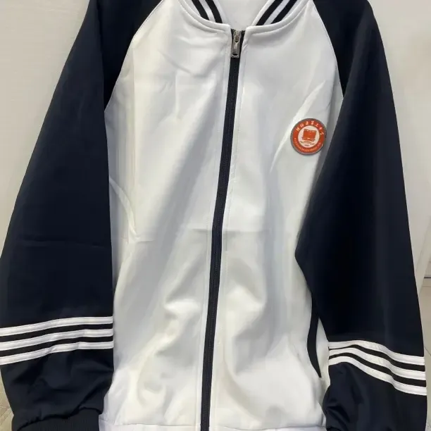 扶绥三中空港一小秋季白色长袖休闲学院风学生校服