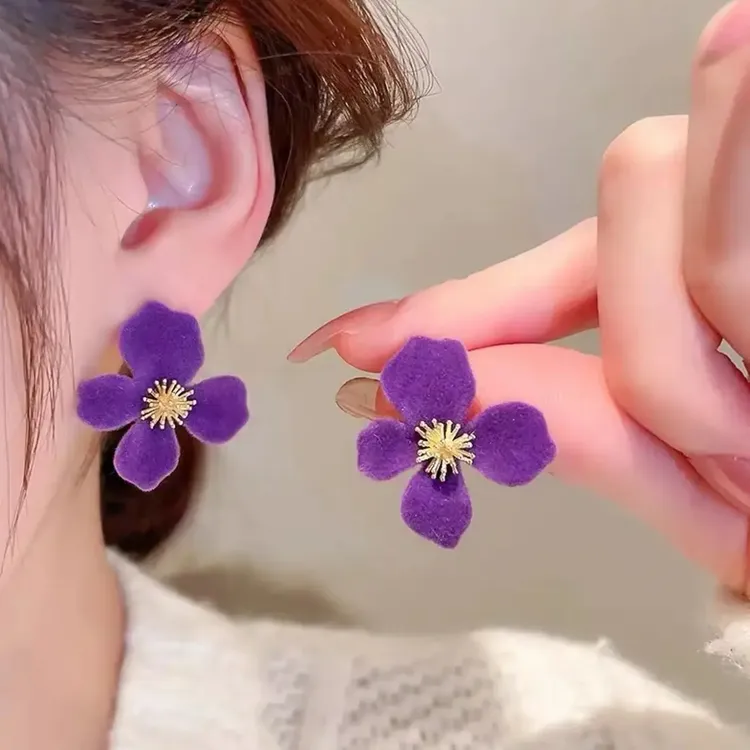 铜合金耳饰 植绒花朵耳钉秋冬复古轻奢小众设计感高级气质韩式