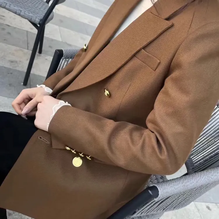 秋季新款时尚大气简约轻奢气质女士百搭西装外套