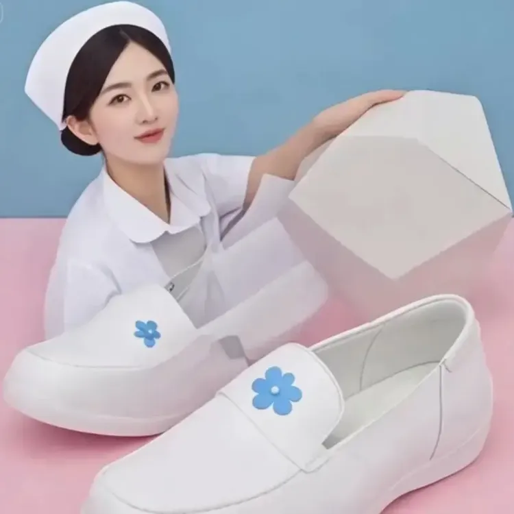 护士鞋女软底透气不累脚防滑防臭平底舒适白色医护鞋夏季工作鞋
