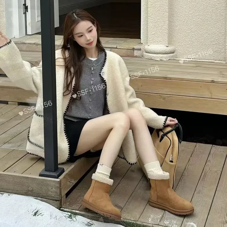 时尚风青年平底中筒雪地靴靴子保暖时尚雪地靴可爱风