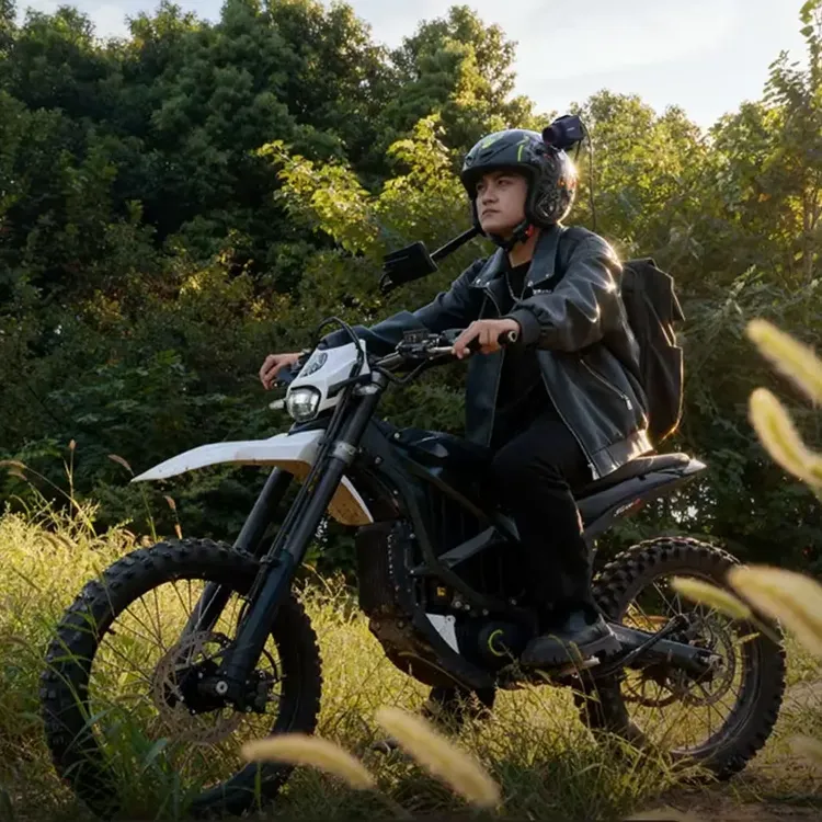 英睿新品户外热成像护卫舰M3红外夜视仪高清防水一体无多余连接线