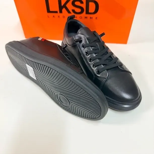 0236透气休闲车缝线印花皮休闲板鞋经典皮鞋舒适