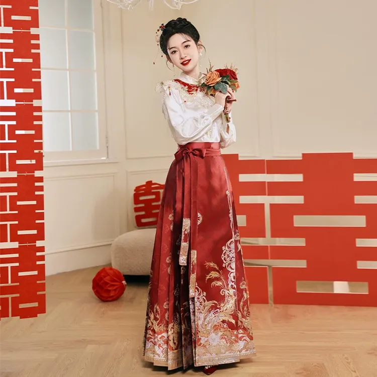 汉服女中式国风织金妆花马面裙日常重工刺绣云肩婚服敬酒服半身裙