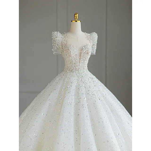 法式轻婚纱2025新款新娘主纱高级质感超级重工大拖尾星空出门春季