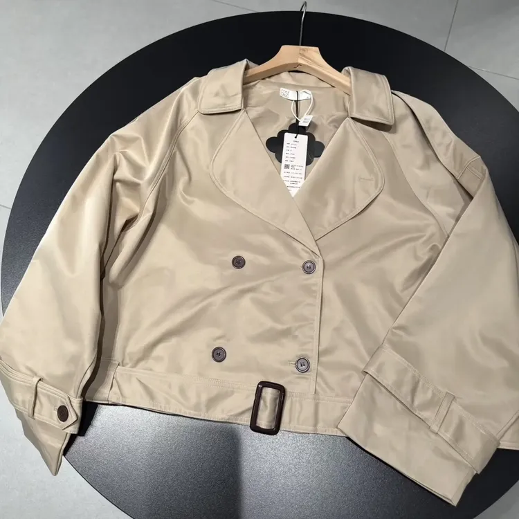 *tang经典短款风衣