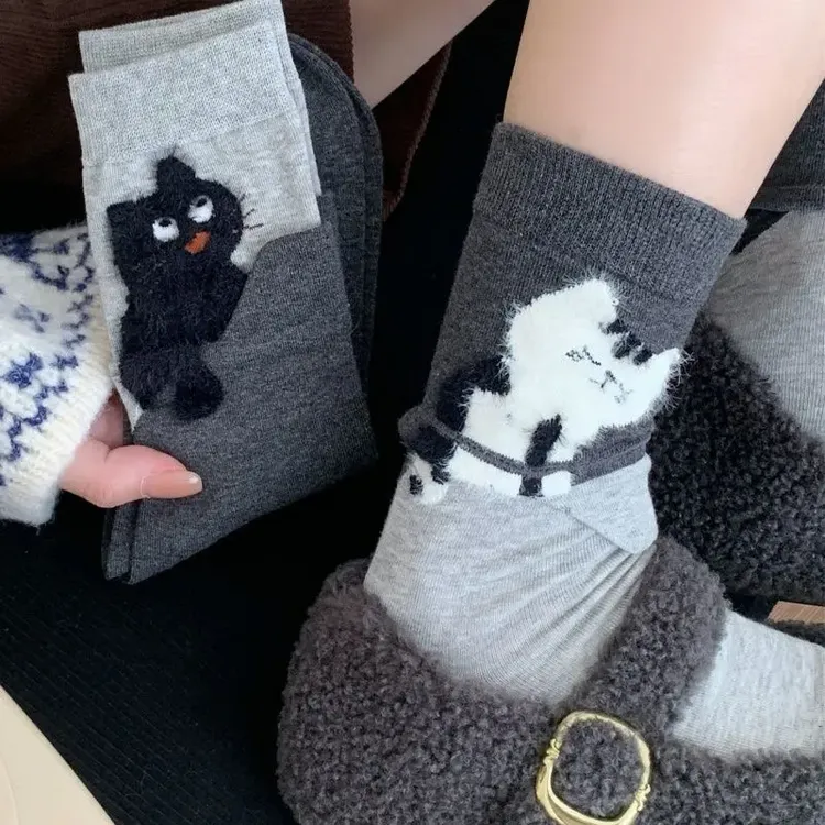 日系猫咪袜子女春秋季新款中筒袜ins可爱创意设计舒适