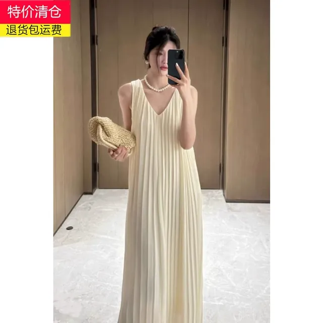 大码女装显瘦百褶吊带连衣裙女2025胖mm遮肉宽松加肥加大打底裙