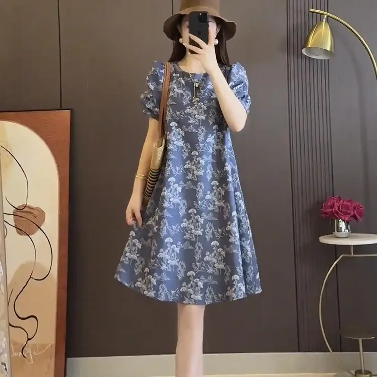 大码夏季新款宽松显瘦气质连衣裙胖mm短袖设计款碎花泡泡袖A字裙
