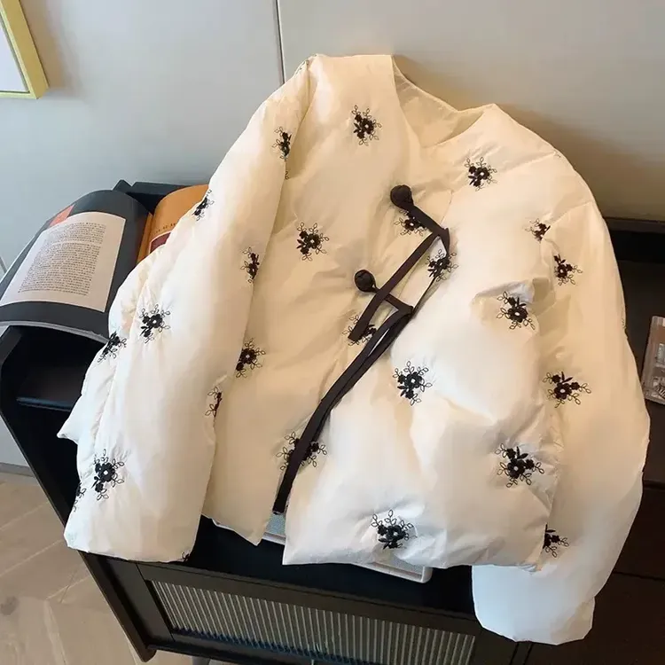 新中式刺绣盘扣棉服外套女冬季大码胖mm气质复古高级保暖圆领棉衣