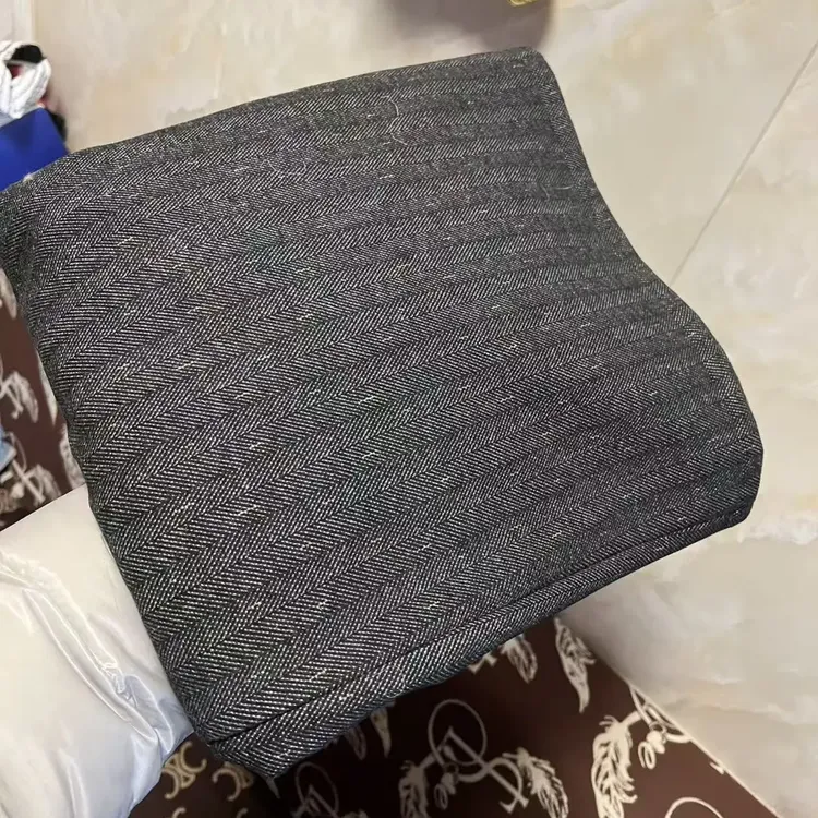 时尚简约有毛裙子