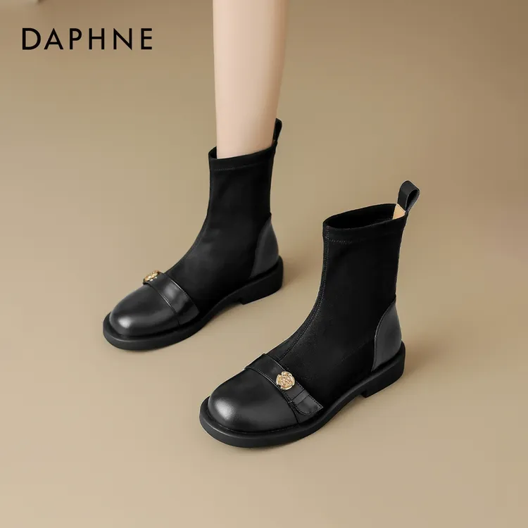 达芙妮2025平底短靴女秋冬新款女靴加绒袜靴子爆款马丁靴女英伦风