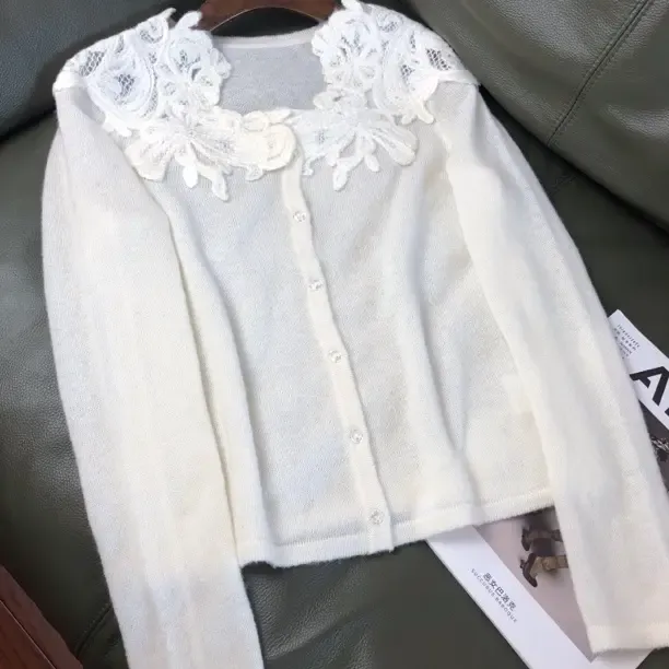 重工蕾丝拼接羊绒羊毛开衫女秋冬温柔长袖圆领毛衣