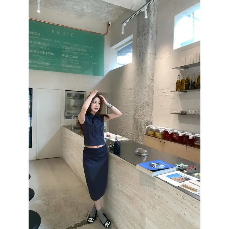 财阀千金女装花边压褶无袖衬衫背心高腰纯欲风包臀裙半身裙套装