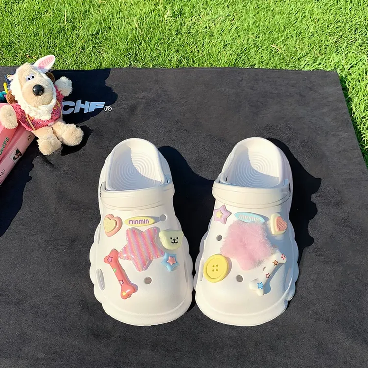 y2k少女心甜酷风星星洞洞鞋女夏季新款包头防滑时尚百搭沙滩凉鞋