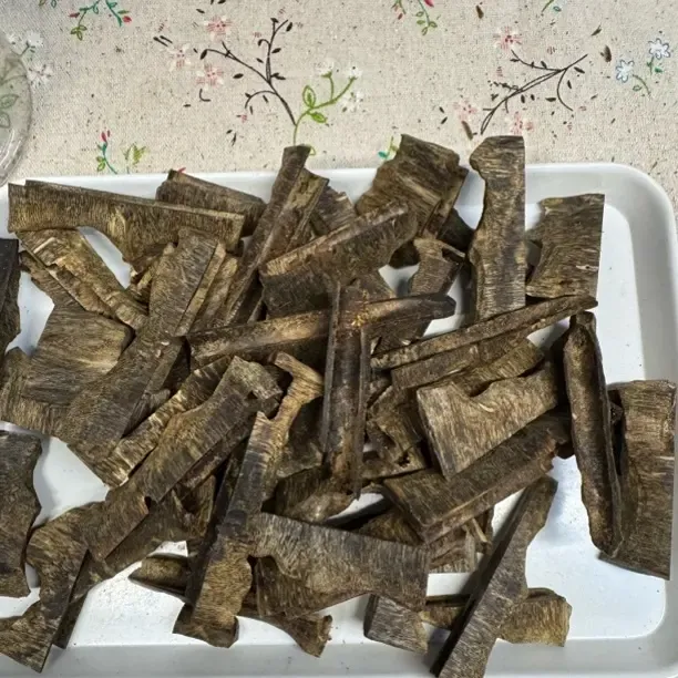 沉香海南莺歌绿两面刮熏香原材料