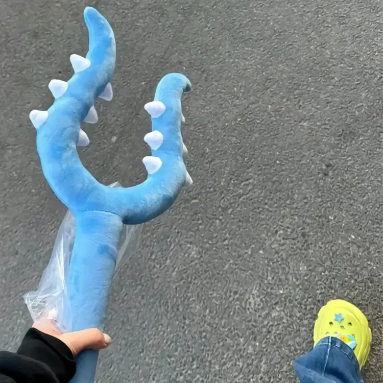 吉伊卡哇小八吉伊乌萨奇逗猫毛绒讨伐棒拍照配件商品图