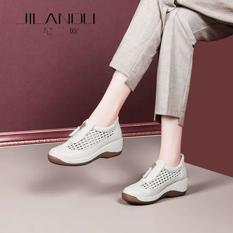 白色真皮镂空单鞋女夏季新款妈妈凉鞋坡跟厚底透气洞洞女鞋子女款