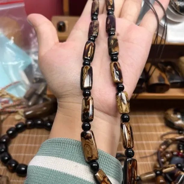 单珠高配血柳珠设计款天然随型