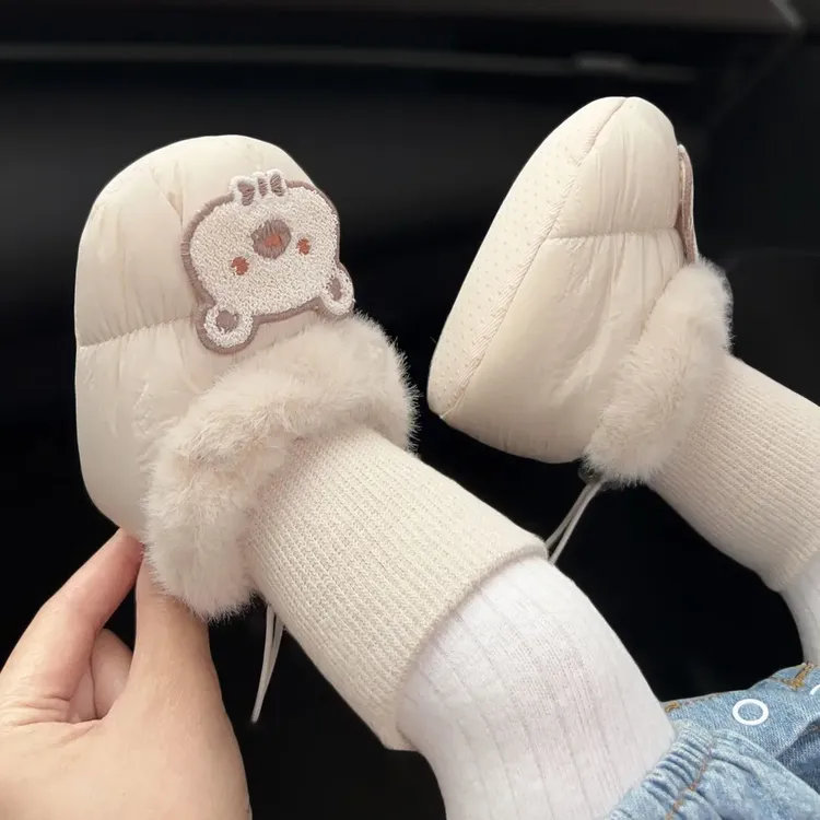 秋冬婴儿加绒鞋子男女宝宝长筒步前鞋保暖鞋袜可爱百搭新生儿