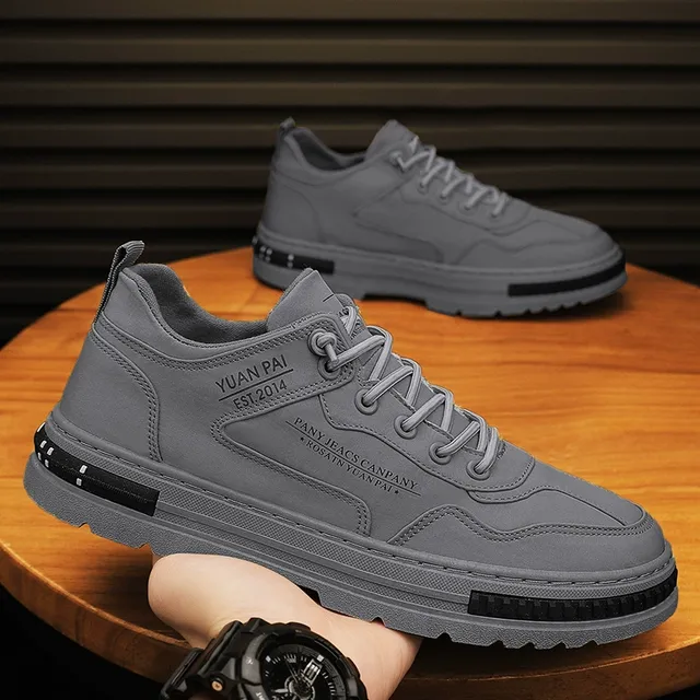 劳保男鞋夏季2025新款网面透气防臭防滑运动休闲工地干活上班工作