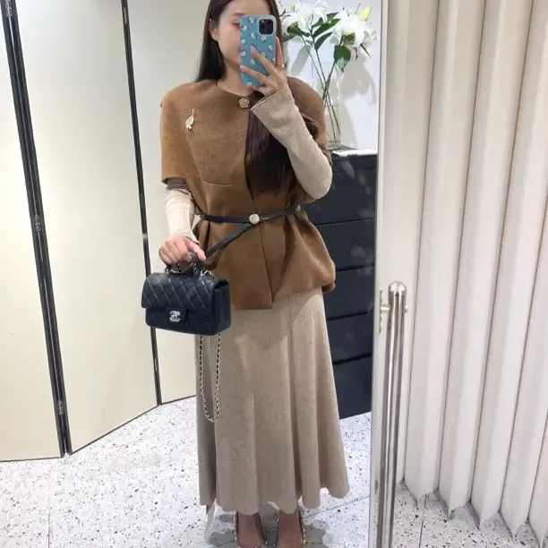 早秋千金风斗篷披肩上衣搭配打底长袖连衣裙套装