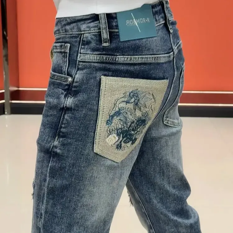 ins美式轻奢高端刺绣设计小脚牛仔裤男时尚潮流百搭帅气修身9分裤