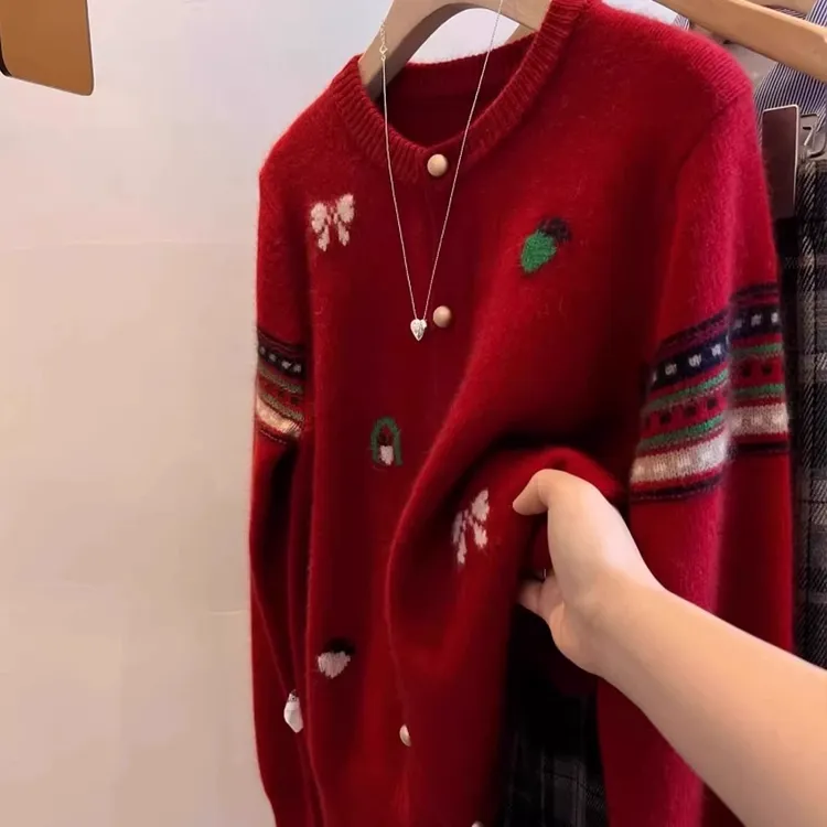 4045圣诞红色毛衣外套女秋冬季大码胖mm韩系流行软糯针织开衫上衣