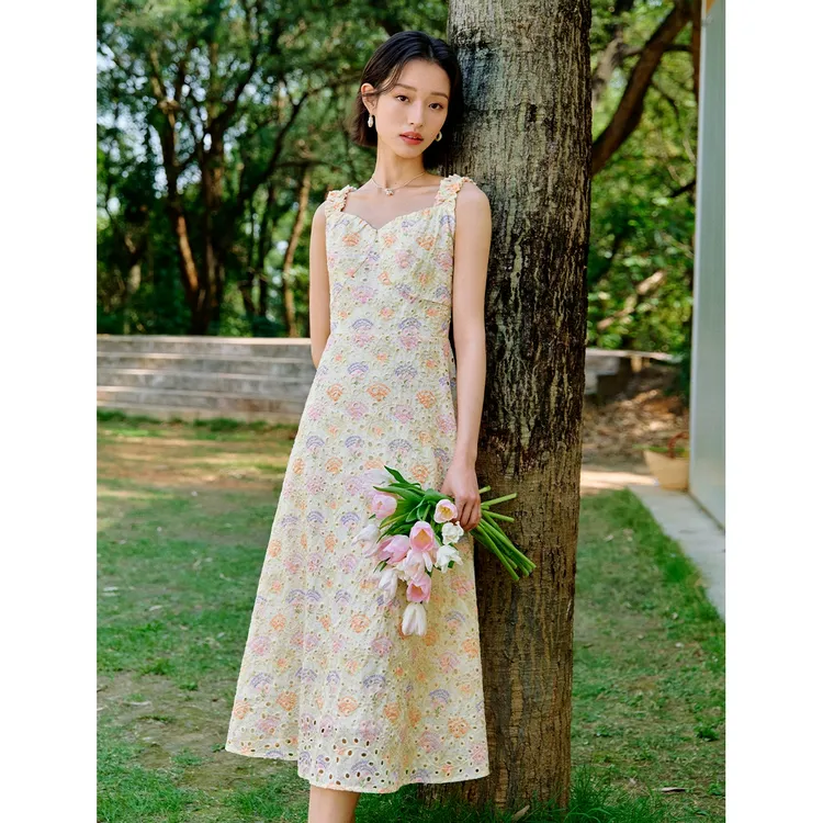 【一秒入夏】茵曼夏季度假风印花连衣裙休闲百搭褶皱吊带A字裙子